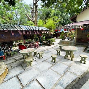 Sabak Awor Resort
